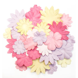 Набір квітів Back to Basics III Blossoms з паперу, 30 шт, DCBL005